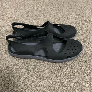 Women’s Crocs Sandal Shoes